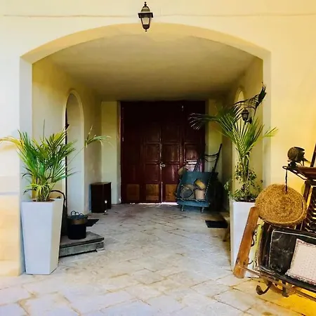 Casa Di Villeggiatura A *